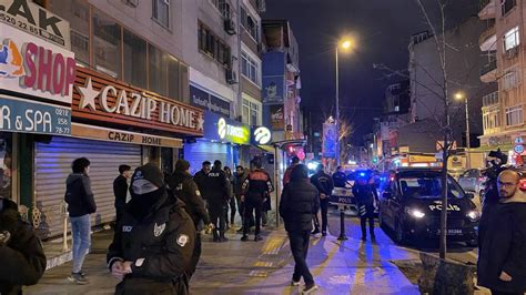 B­e­ş­i­k­t­a­ş­­t­a­ ­s­i­l­a­h­l­ı­ ­k­a­v­g­a­:­ ­2­ ­y­a­r­a­l­ı­ ­-­ ­S­o­n­ ­D­a­k­i­k­a­ ­H­a­b­e­r­l­e­r­